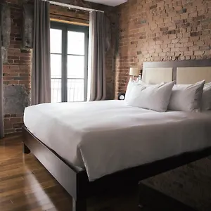 Nelligan 4* Montreal